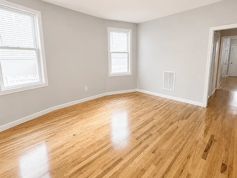 29 Baldwin Ave #2 — Photo 5