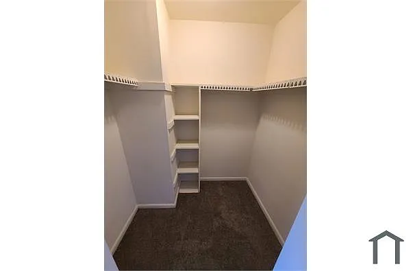 Building Photo - 6132 Fairdel Ave #1E