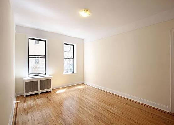 Sold by Warburg | media 3