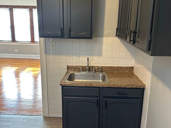 5th image of 7953-59 S Saint Lawrence Ave #7959-3
