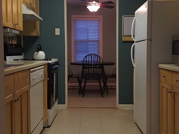4th image of 312 Major Dr