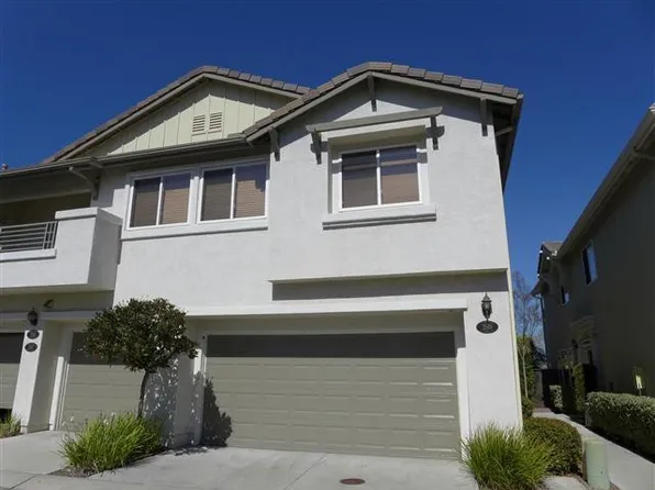 2569 Garnet Peak Rd, Chula Vista, CA 91915