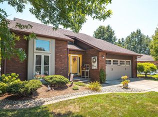 413 Whispering Oaks Dr, Bethalto, IL