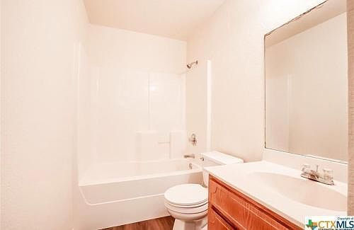 4th image of 2708 Garland Dr APT D