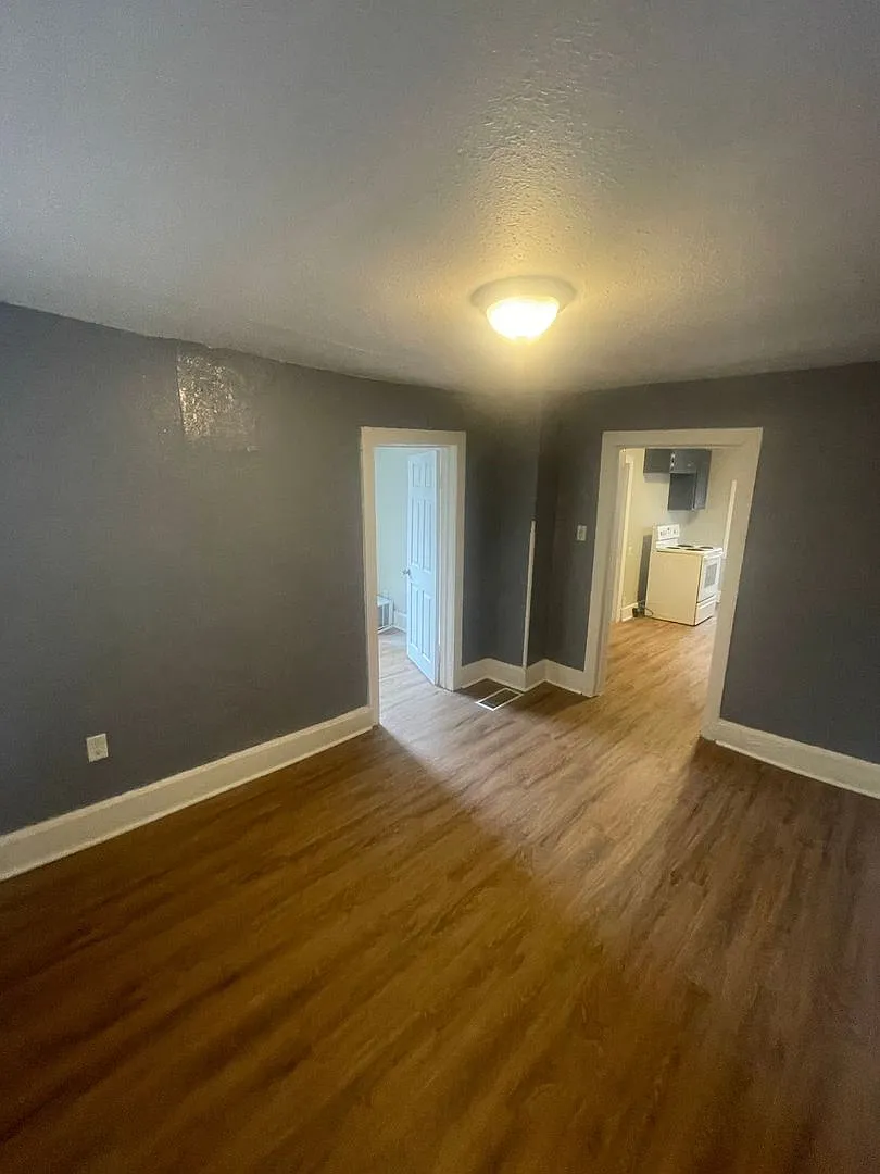 1918 S. 5th Pl. (Rear Duplex) (Ace Property) — Photo 3