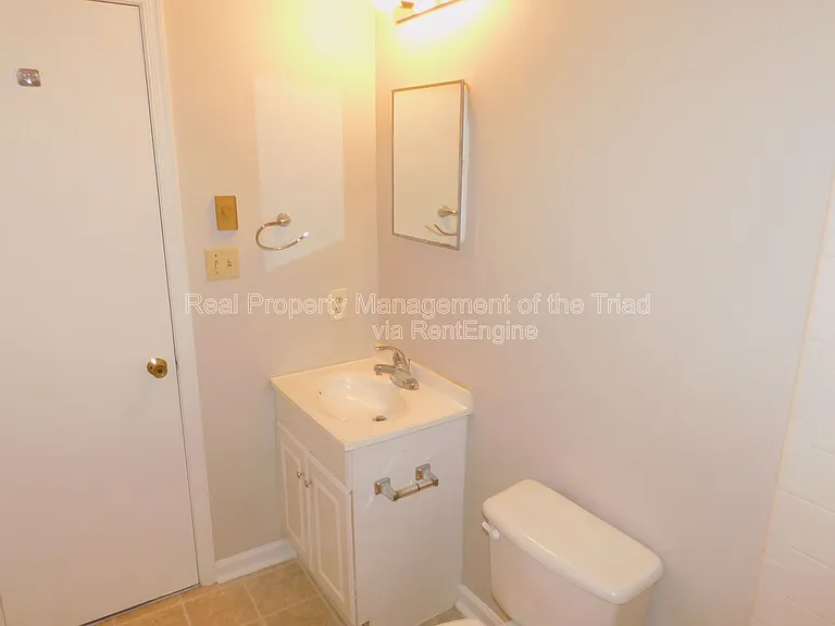 2006 Creekwood Dr — Photo 13