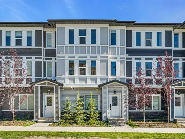 182 W Belmont St SW, Calgary, AB T2X 5C4