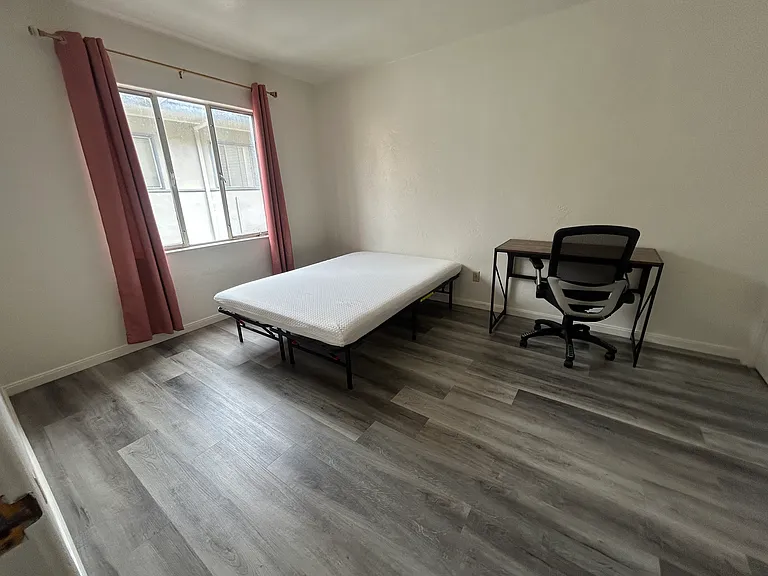 1708 Euclid Ave #7 — Photo 8