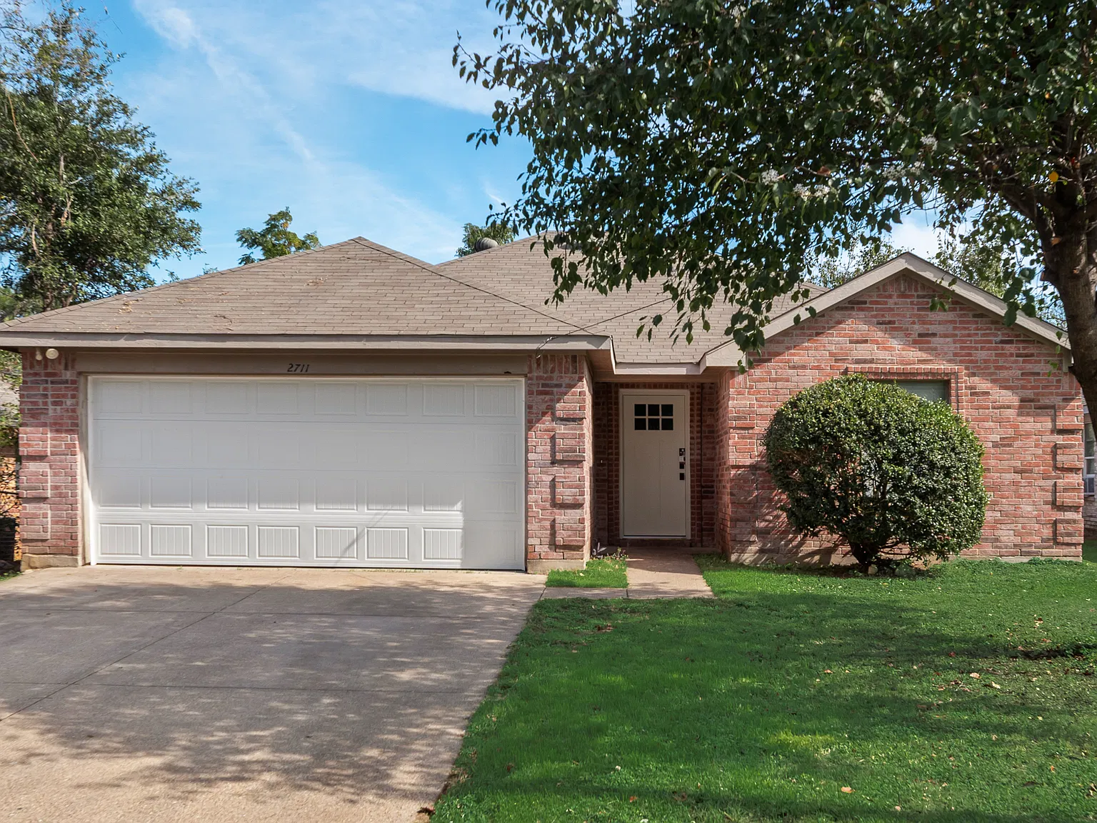 3 bed, 1248 sqft, $1,950 — Photo 1