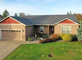 1020 E 4th St, Yamhill, OR