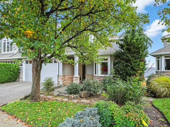 1910 Hall St, West Linn, OR 97068