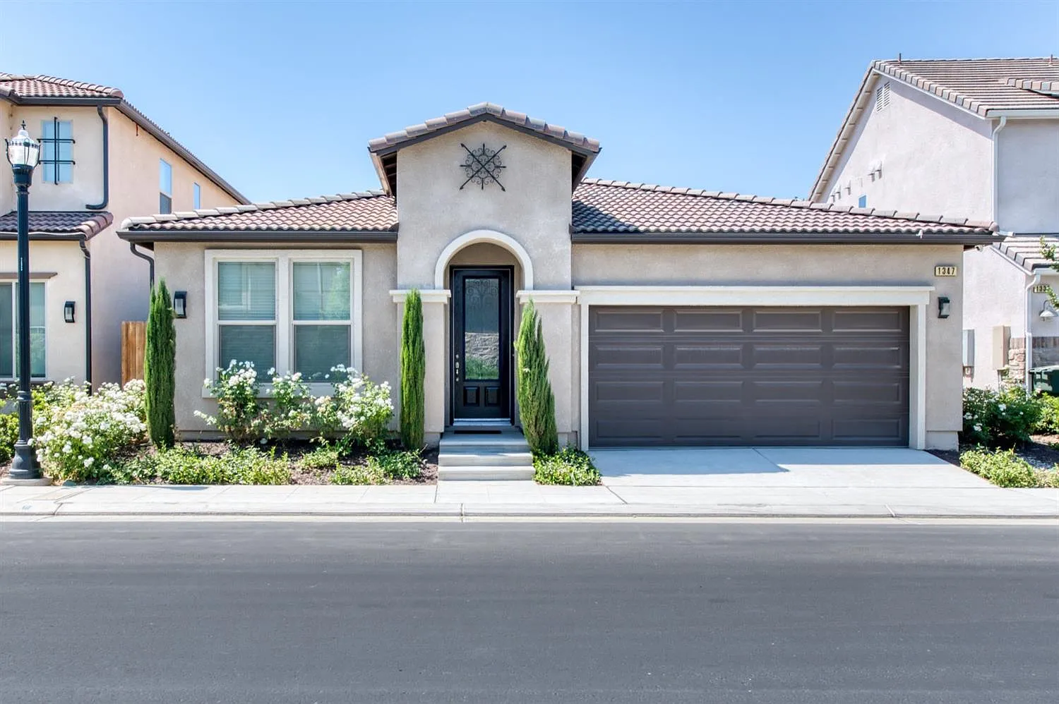 1347 E Via Azzurra Way photo 1