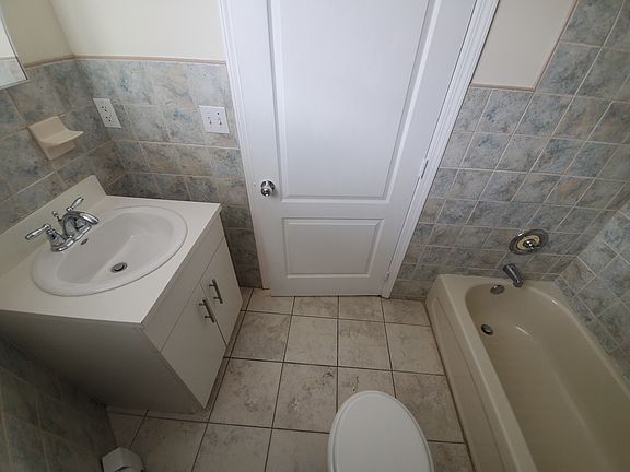 5th image of 50 Belmont Ave #31E