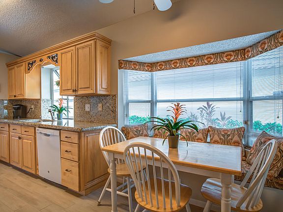 3rd image of 6149 Bay Isles Dr