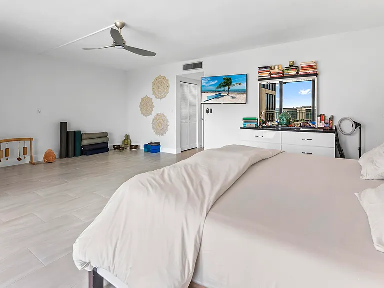 2155 S Ocean Blvd #11 — Photo 7