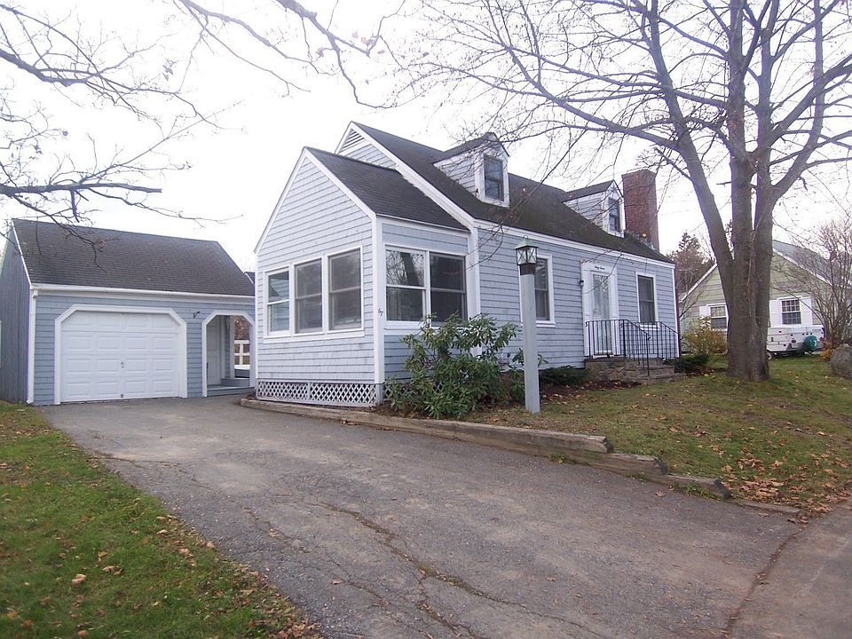 Delightful Cape, sought after location, backs onto golf course.