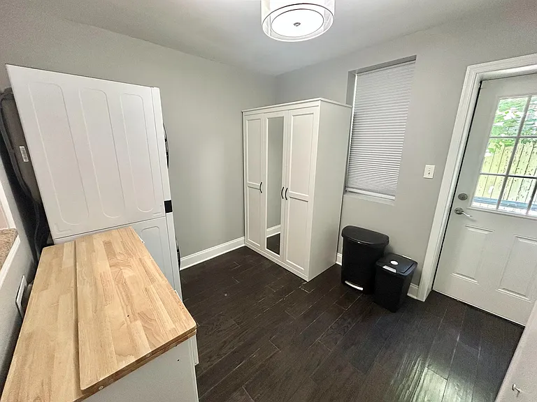 2545 Ellsworth St — Photo 3