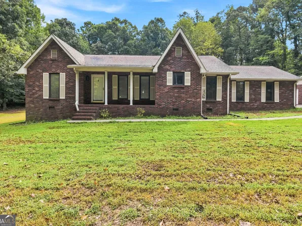 760 Pine Needle Rd, Hampton, GA 30228