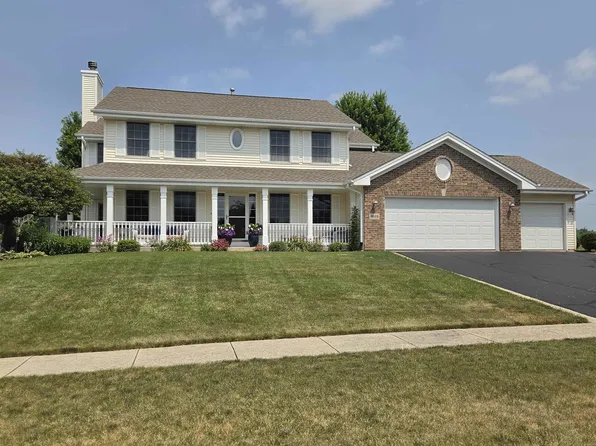 6628 Lindbloom Ln, Cherry Valley, IL 61016