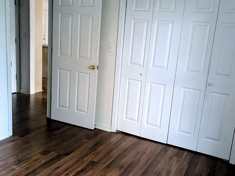157 Lakeview Dr S — Photo 18