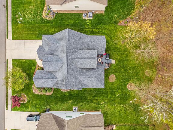 4th image of 7136 Neville Dr