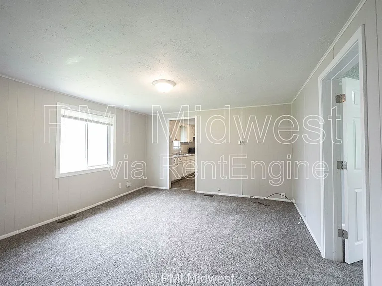 334 Ellis St — Photo 6