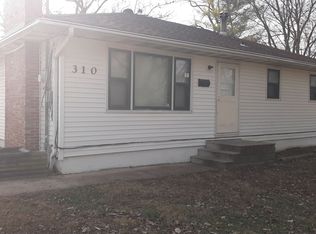310 W 3rd St, Cahokia, IL 62206