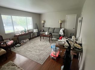 500 Sandburg Dr, Sacramento, CA 95819