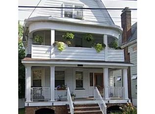 125 Silver Lake Rd, Staten Island, NY 10301
