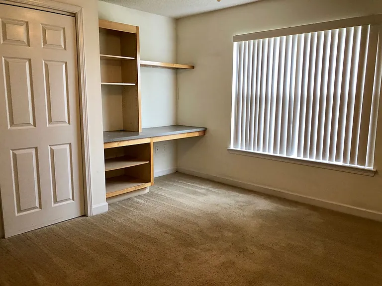 701 Harts Cove Way — Photo 34