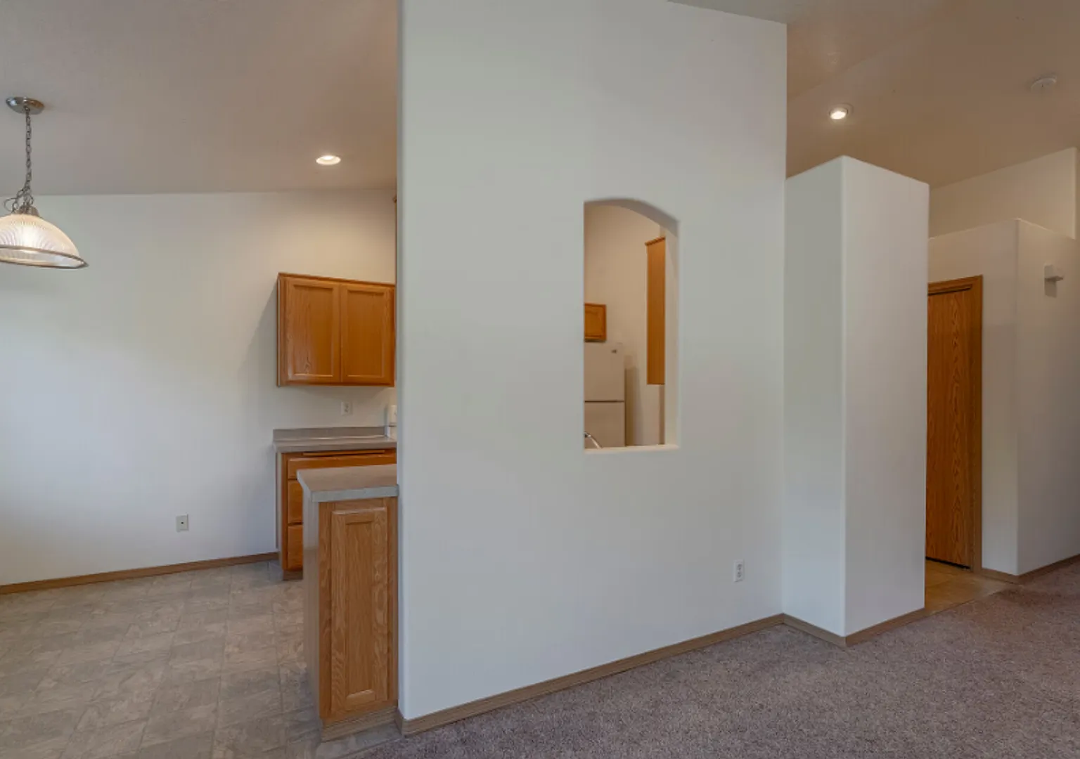 Ash Creek Apartments — Photo 4