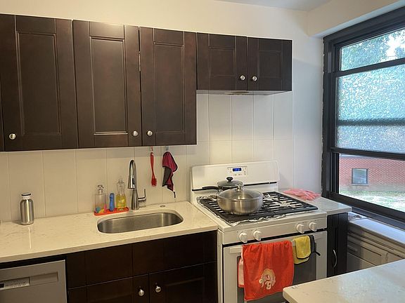 2nd image of 21306 75th Ave APT 2K