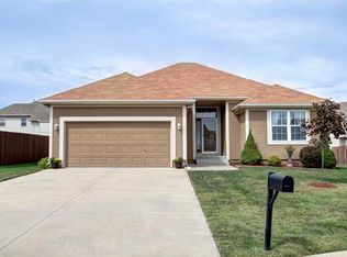 954 NW Birch Ct, Grain Valley, MO 64029