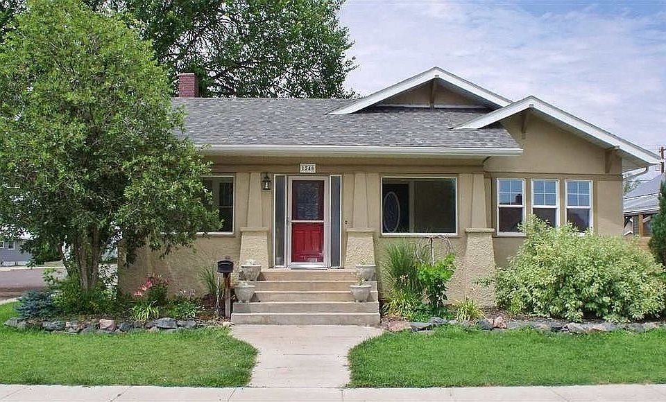 Front looking north.
