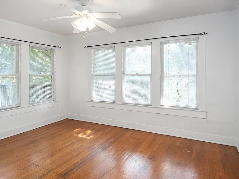 Back bedroom