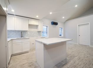 33 Lincoln Ter #A, Brooklyn, NY 11235