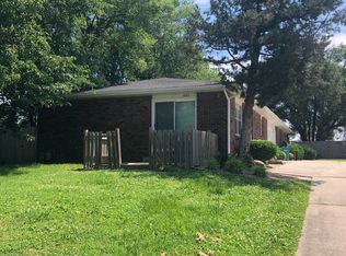 1632 S Kentwood Ave, Springfield, MO 65804
