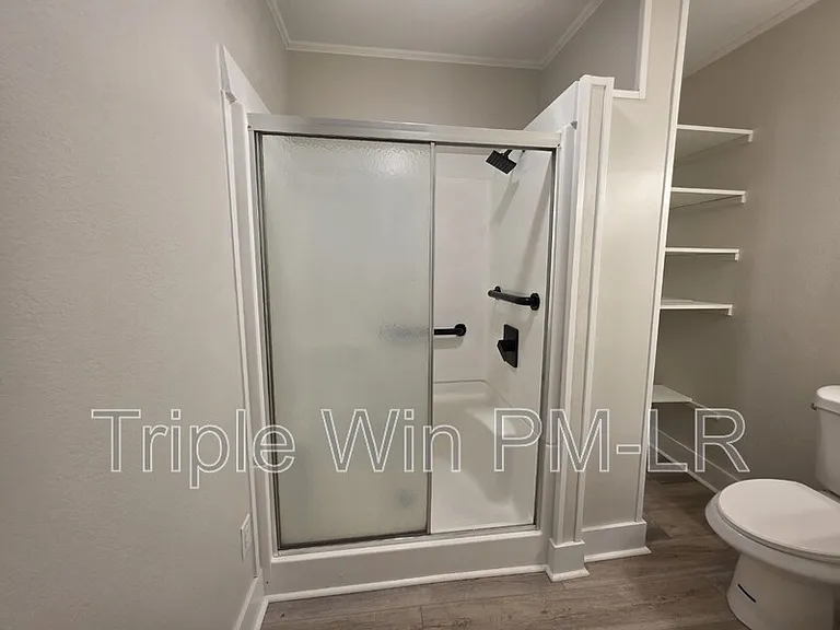 104 E Georgia St — Photo 27
