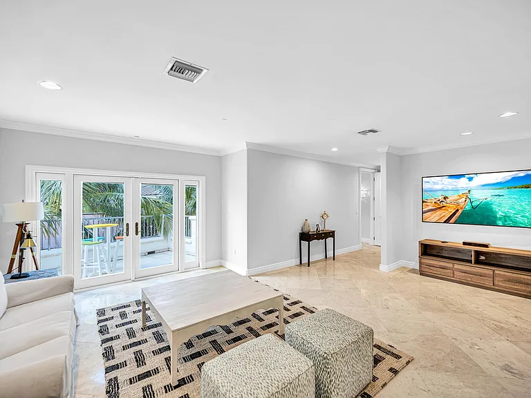 709 Idlewyld Dr — Photo 58