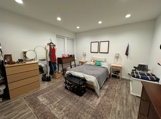 1335 W Addison St APT 3A, Chicago, IL 60613