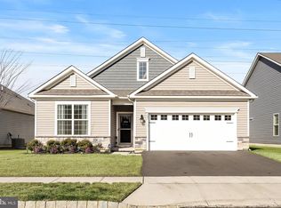 121 Congressional Ct, Moorestown, NJ 08057