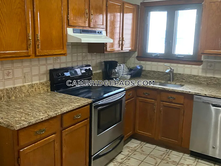 1124 Cambridge St #1 — Photo 22