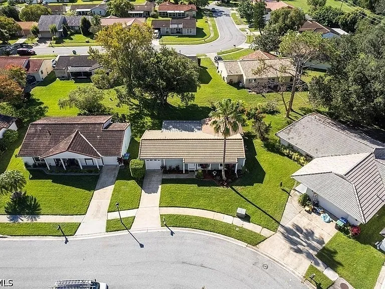 5556 Memorial Dr — Photo 5