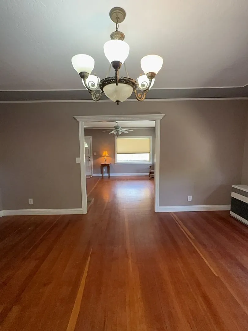 Charming 2 Bed 1 1/2 Bath Home — Photo 4