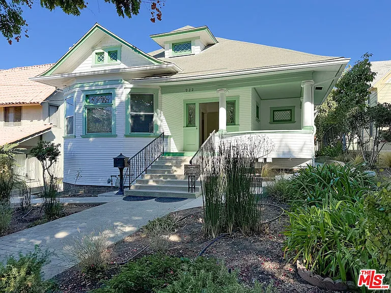 922 W Kensington Rd — Photo 3