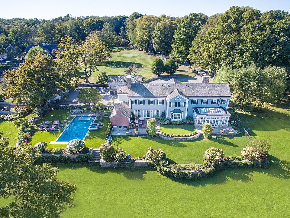 384 West Lane