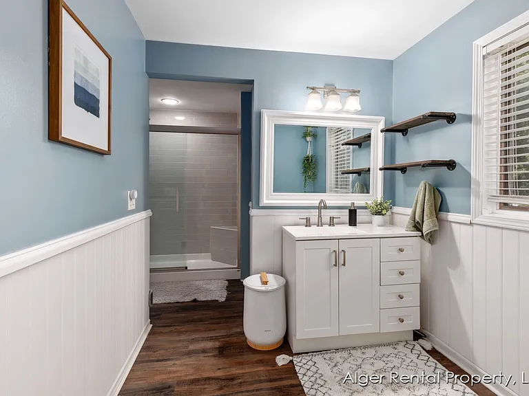 1039 Alger St SE — Photo 12