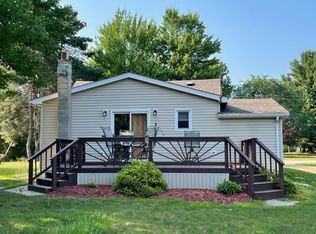 3154 Applegate Rd, Applegate, MI 48401