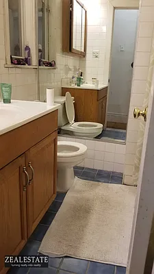 Rented by ZealEstate Group Inc | media 32