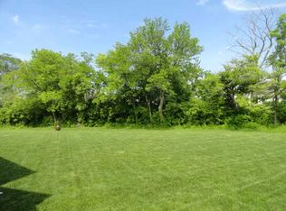 5803 Crossroads Ct, Waterville, OH 43566